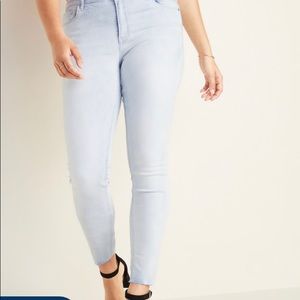 Womens Skinny Jeans with raw edge